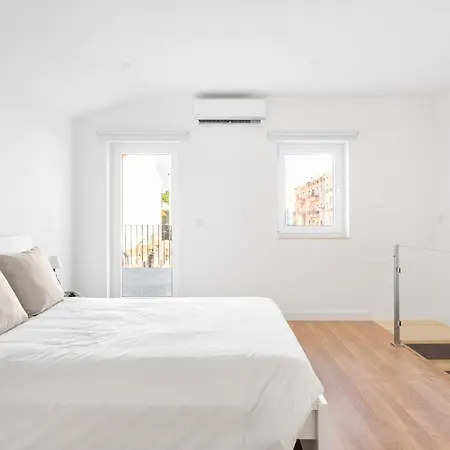 Apartment Altido Modern 2-level Flats Near Ajuda Palace Lissabon